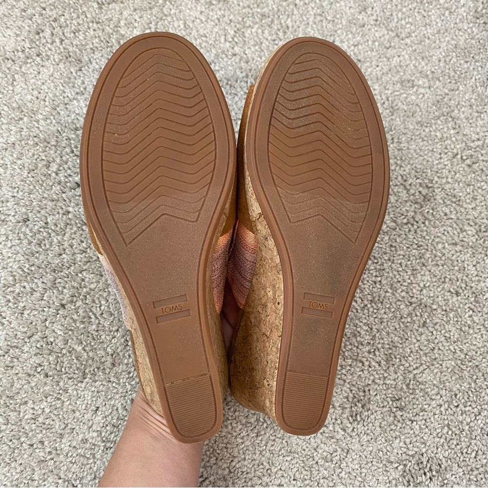 TOMS Cork Wedge Sandals 8 - Picture 8 of 9